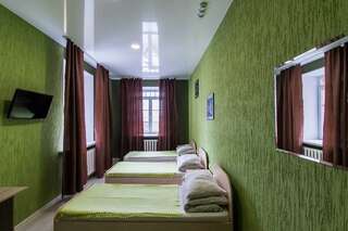 Гостиница Хостел Барнаул Барнаул 3-местный номер эконом-1