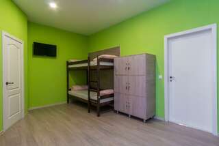 Гостиница Хостел Барнаул Барнаул Кровать в 6-местном общем женском номере-5