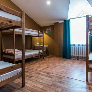 Гостиница Хостел Барнаул Барнаул Койко-место в 8-местном номере бюджет (мужской)/удобства на этаже-4