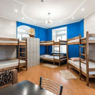 Гостиница Хостел Барнаул Барнаул Койко-место в 6-местном номере комфорт (мужской)-2